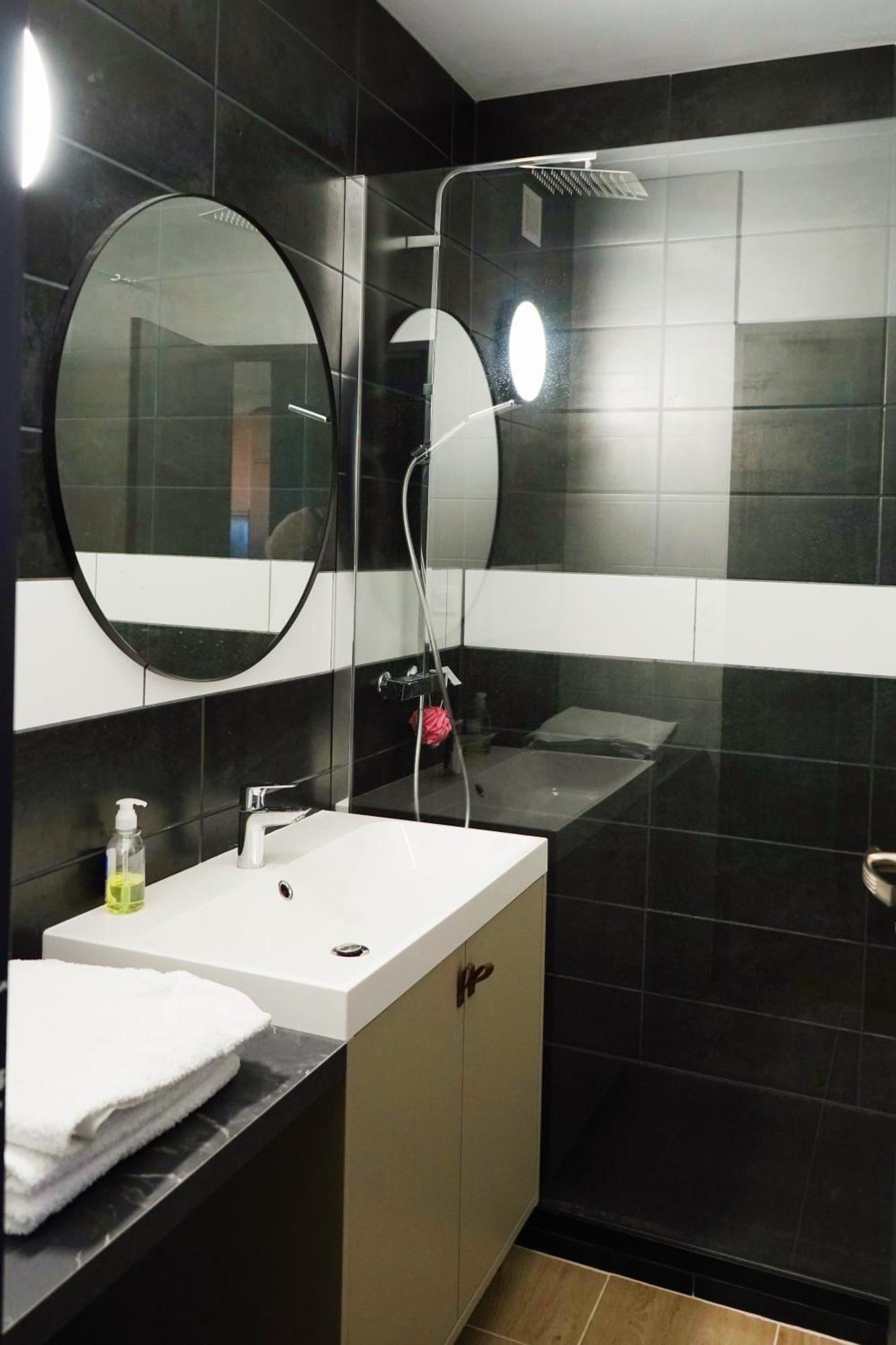 Apartement 2 Rooms Saint Louis - Euroairport - Basel - Train Station מראה חיצוני תמונה